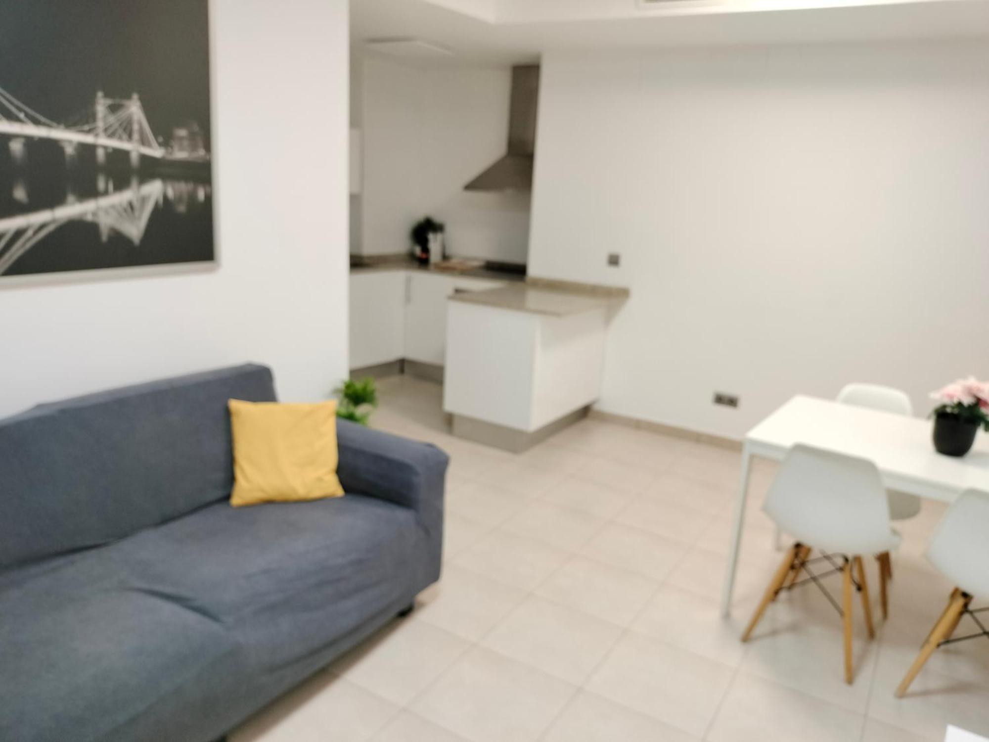 Apartaments Puigcardener 1 Manresa Ngoại thất bức ảnh